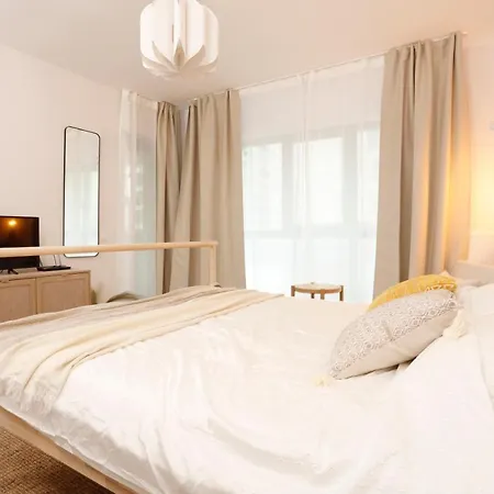 Plaza Studio 6 * Bucharest