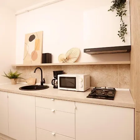 Plaza Studio 6 Apartman Bukarest