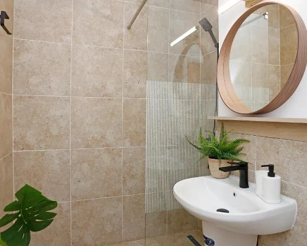 Apartman Plaza Studio 6 *